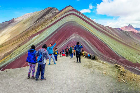 Rainbow Mountain and Red Valley 